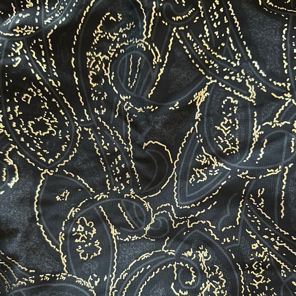 MIRACLESUIT BLACK AND GOLD ONE PIECE 
Stylish‎ Black and Gold One Piece - Picture 5 of 9